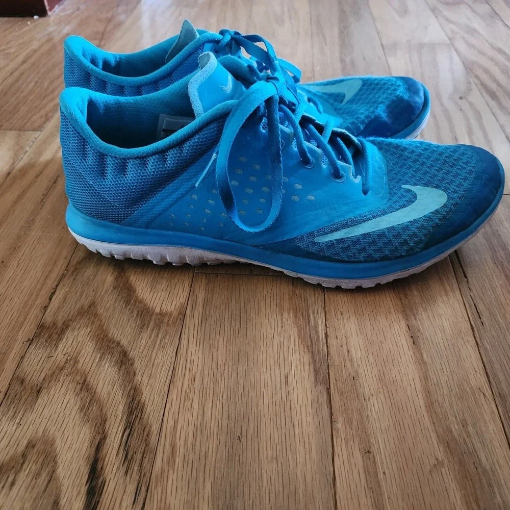 Nike women fs